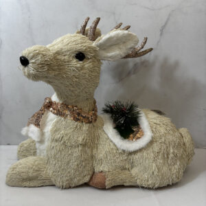 Adorno de navidad, ciervo sentado.