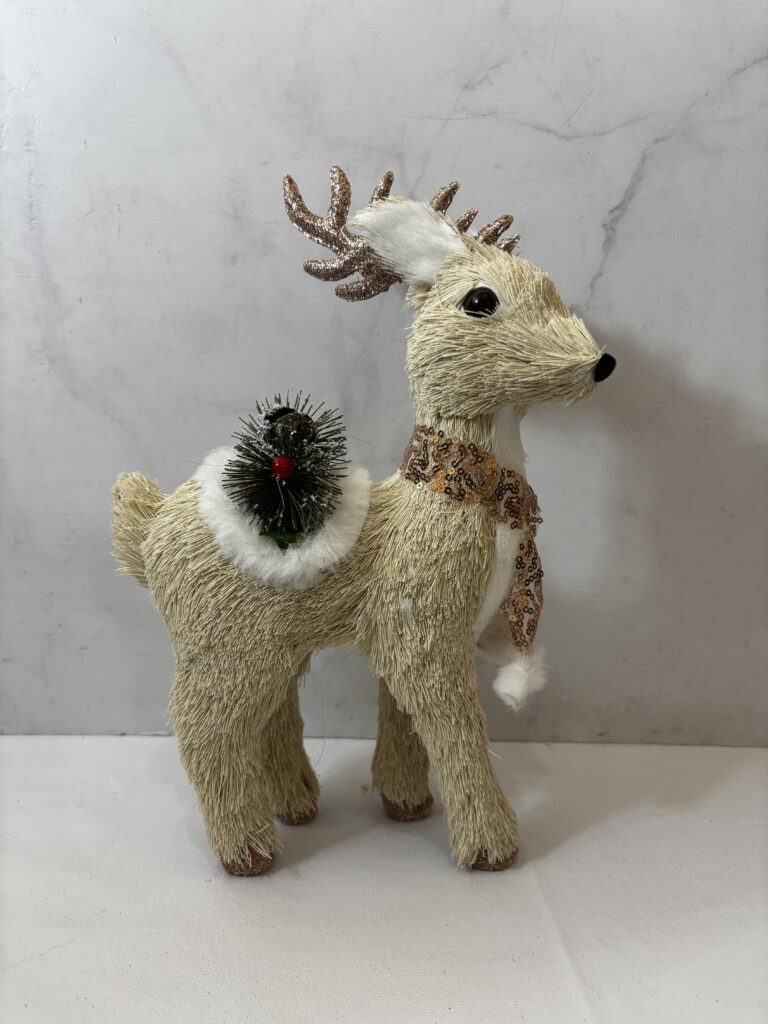Adorno de navidad, ciervo parado.